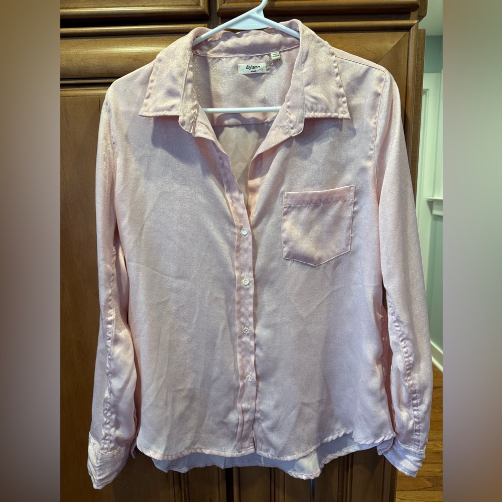 Dylan Shimmering Pink Shirt women’s size small